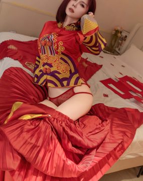 秀人网 No.9995 白芷yy 丝袜美腿