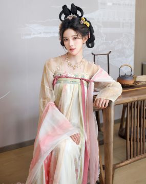 秀人网 梨霜儿 No.10645