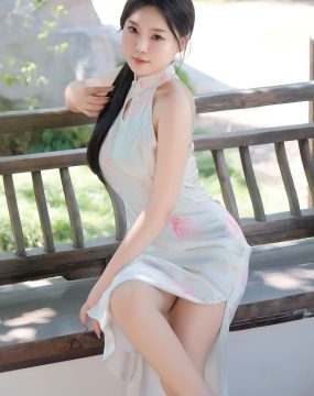 秀人网 No.9893 麦田 丝袜美腿