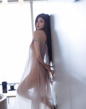 秀人网 No.9426 初梦瑶 美腿性感